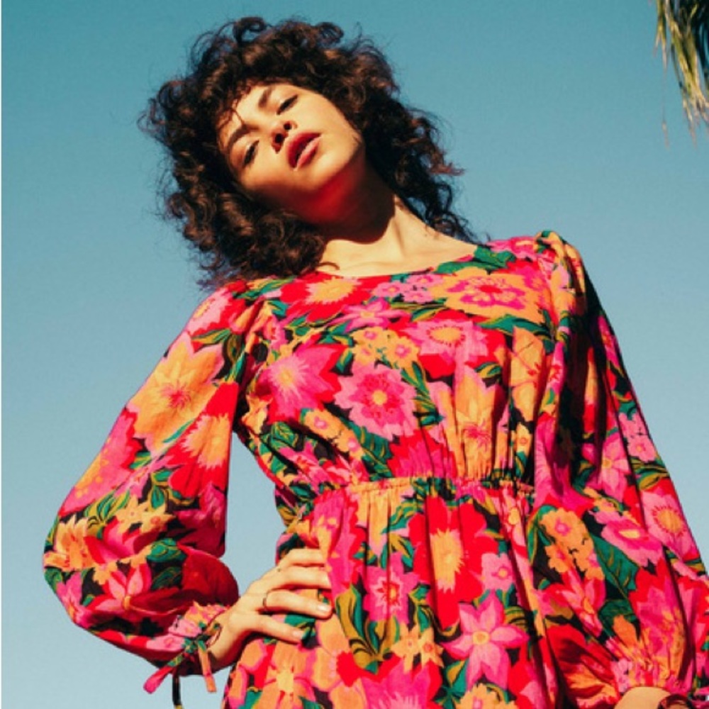 Billabong NWT Heaven Sent, open back, size M/10 mini dress